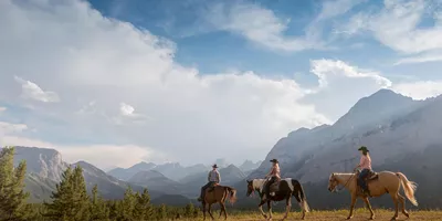 Iconic Rockies and Western Canada Guided Tour