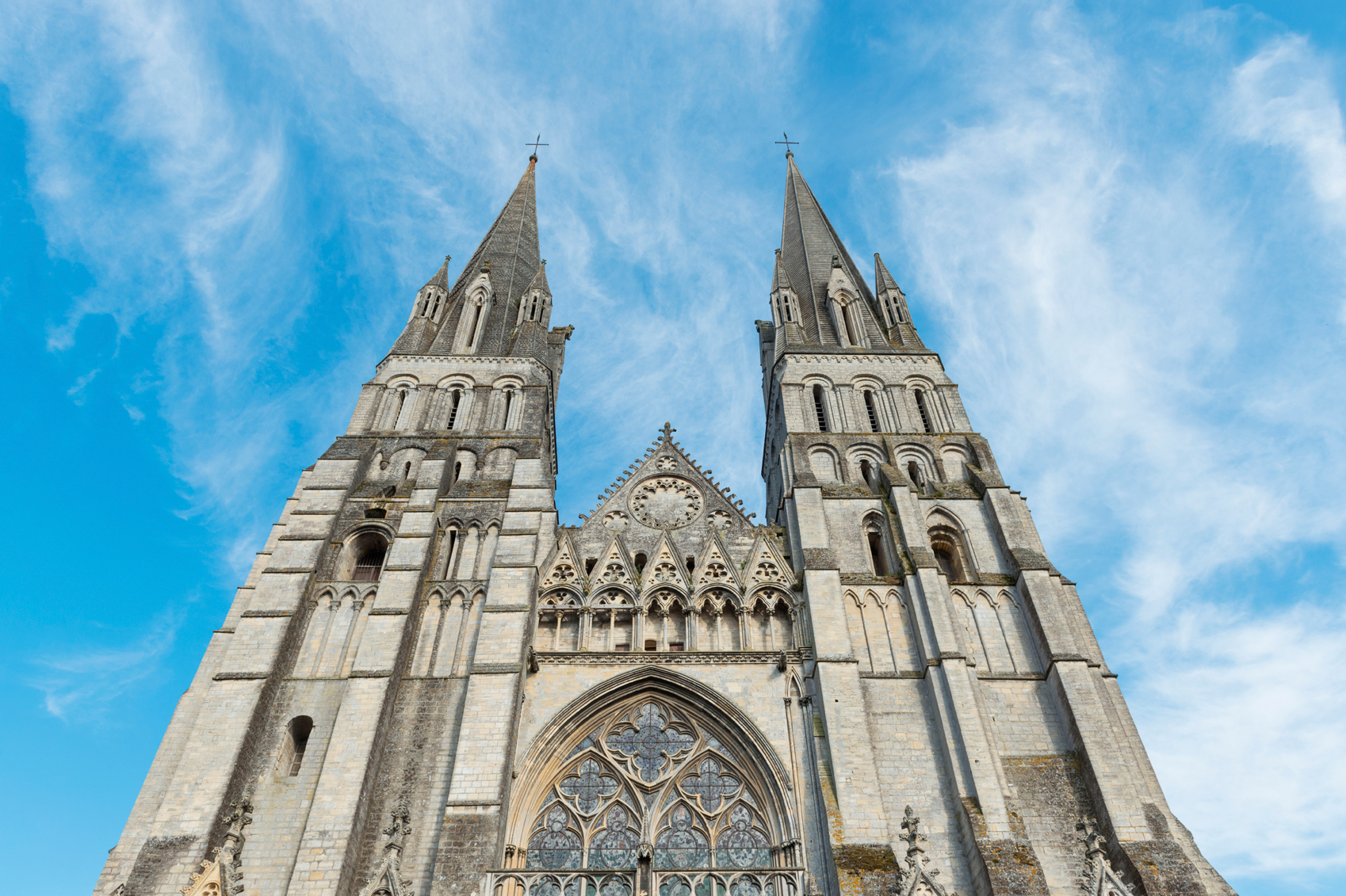 Discovering the Battlefields of Normandy - Real Word