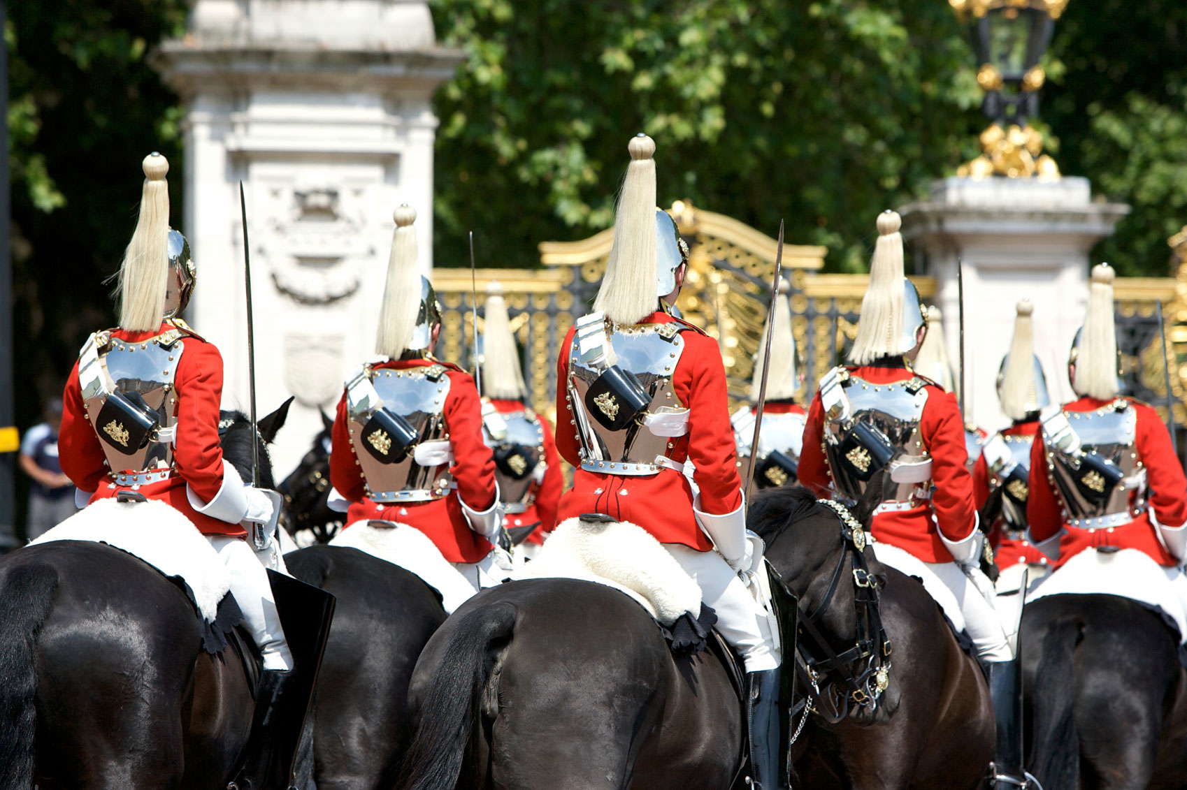 An Essential Beginners Guide To British Royal Etiquette