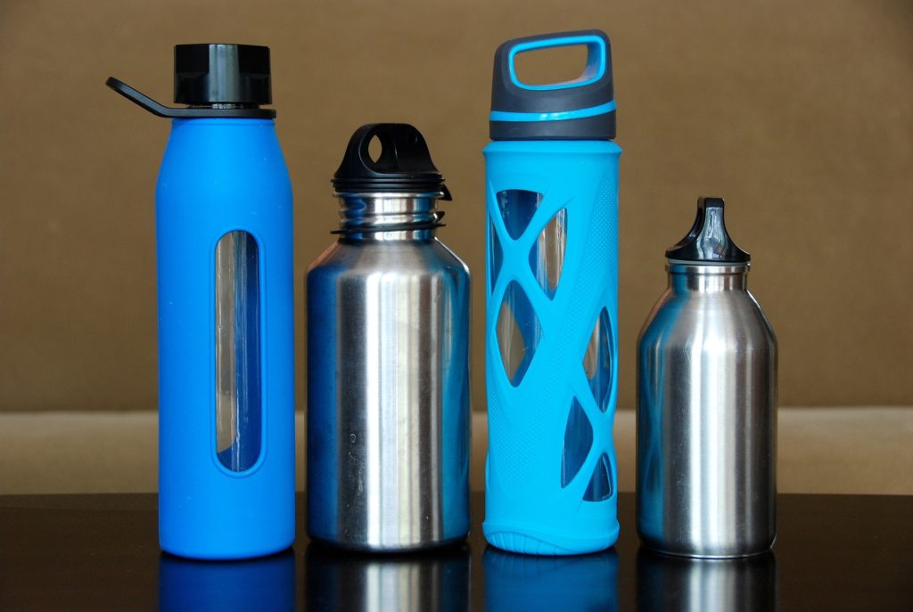 different size reusable water bottles