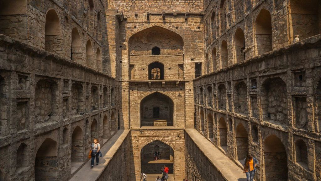 agrasen ki baoli ancient stepwell Delhi