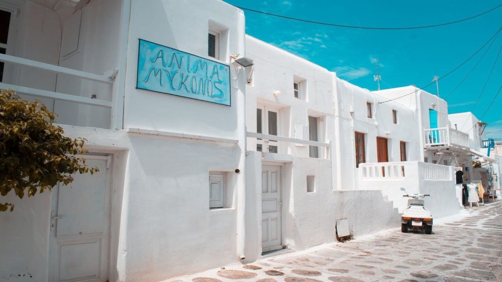 whitewashed buildings Mykonos trip to Greece