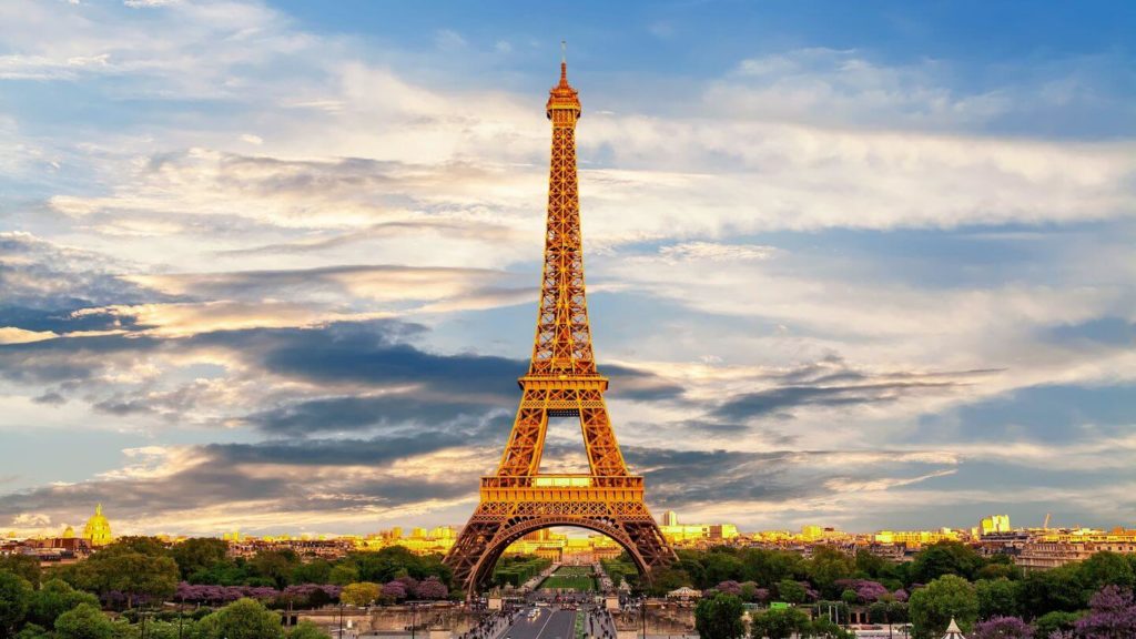 Eiffel Tower Paris planning a trip to Europe