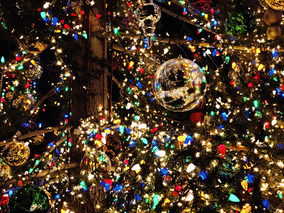 The most spectacular Christmas light displays around the world